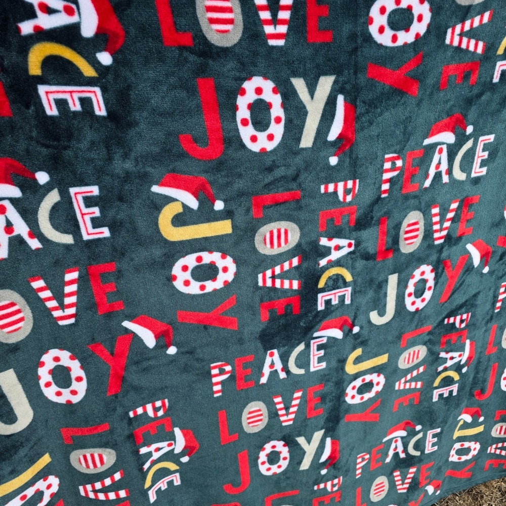 Live That Nap Life Peace Love Joy Christmas Fleece Throw Blanket Green Red